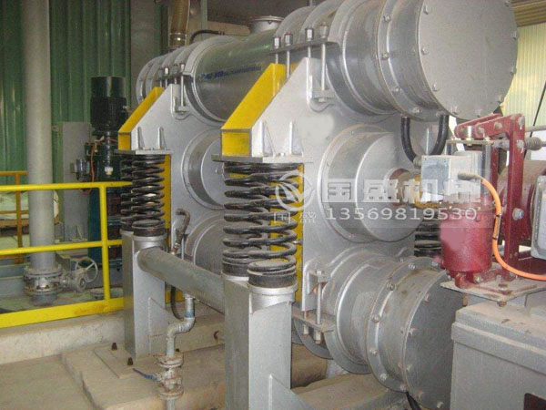 高鋁襯板振動(dòng)磨機(jī) 高鋁襯板振動(dòng)磨機(jī)